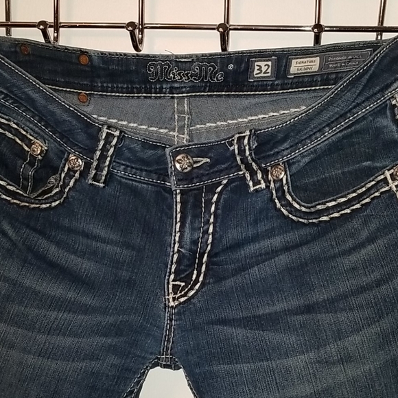 Miss Me Jeans - Picture 2 of 4